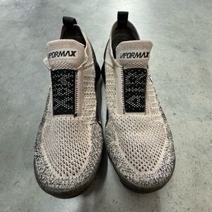 Nike Air Vapormax Flyknit Sneakers Size 7.5 Beige Black Running Shoes Women